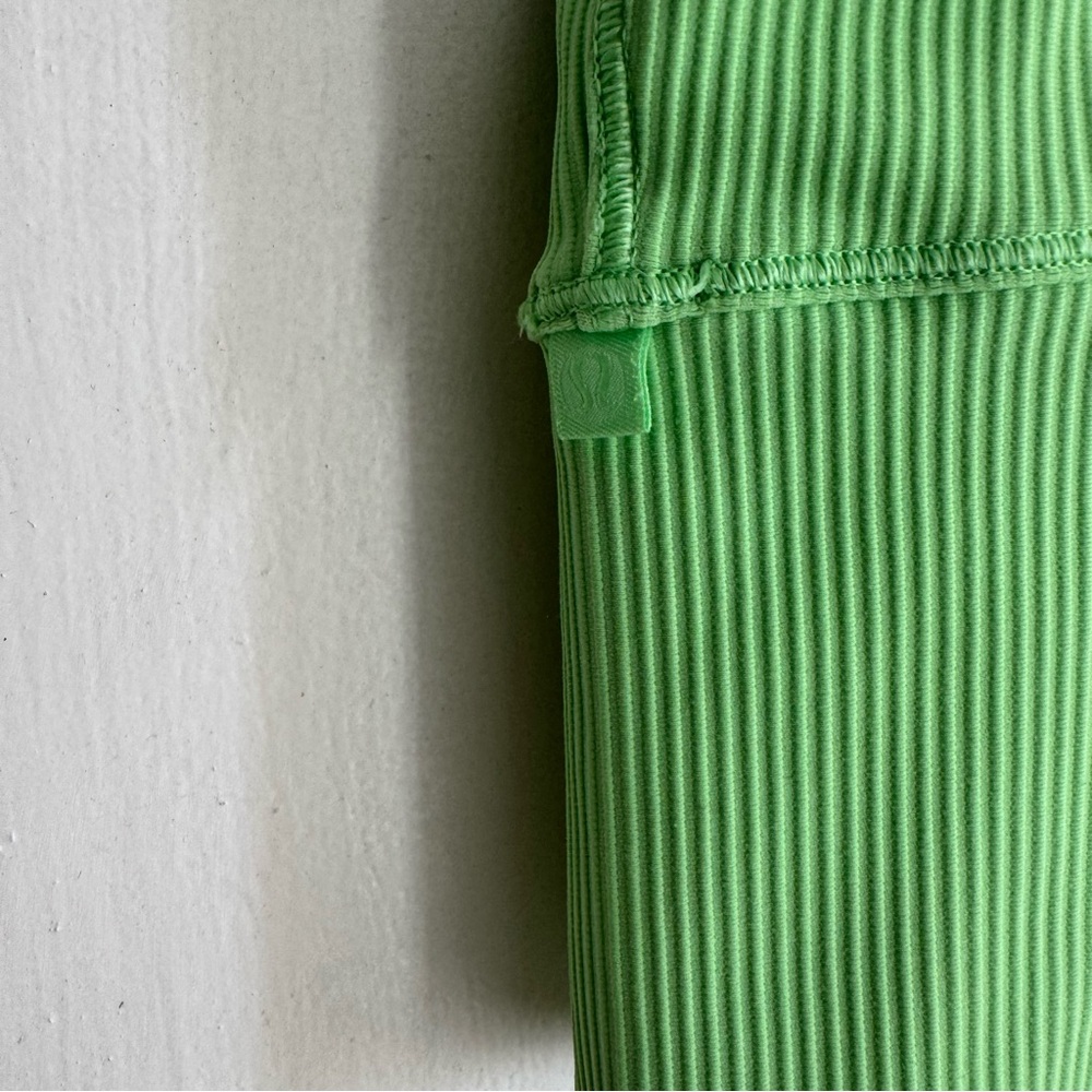 Lululemon Power Pivot Reversible Ribbed Tank Top - Picture 8 of 9